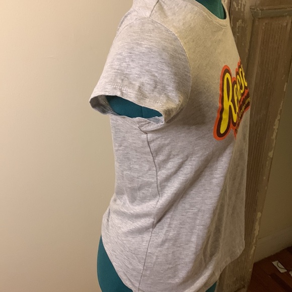 Reese’s Peanut Butter Cup shirt - Picture 2 of 5